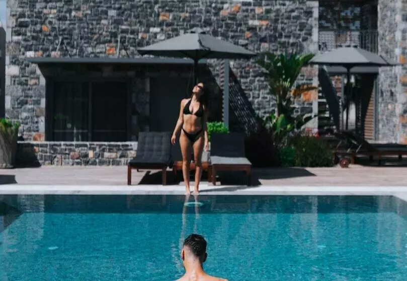 Hotelli Seascape Luxury Residences