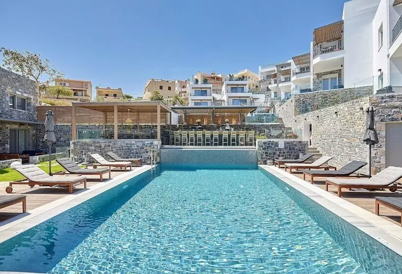 Hotelli Seascape Luxury Residences