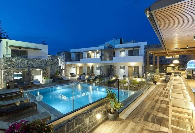 Hotelli Seascape Luxury Residences