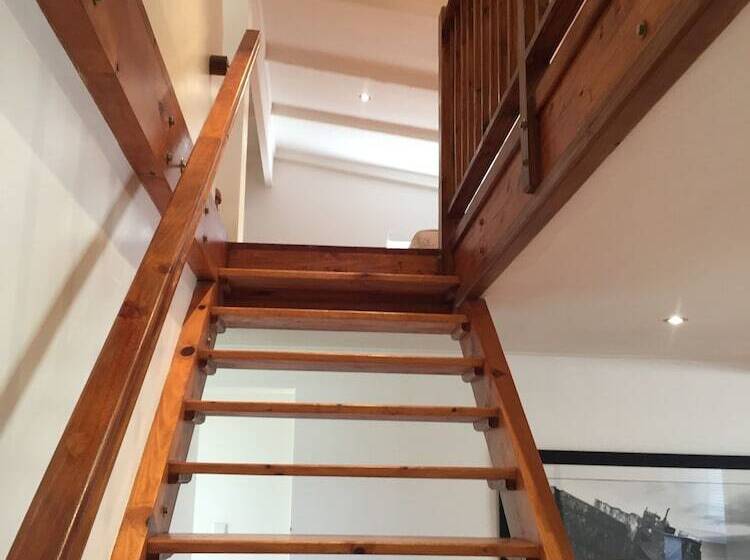 בית מלון כפרי Stonefield Polo Estate