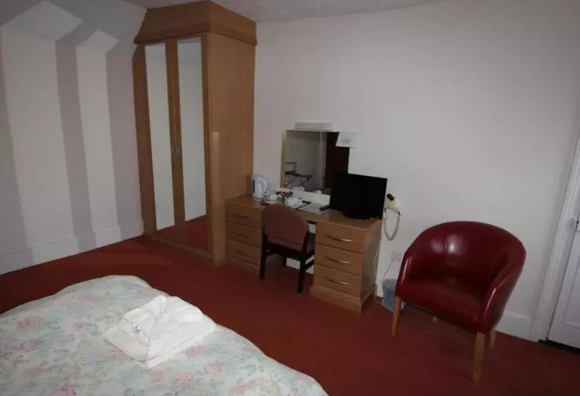 ホテル The Cedars