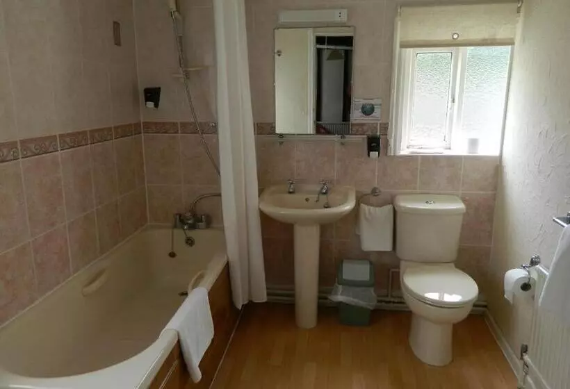 ホテル The Cedars