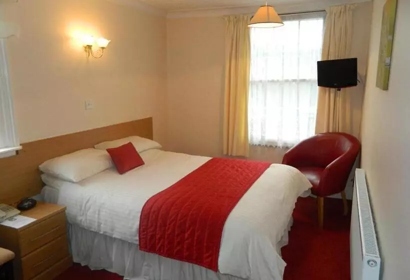 ホテル The Cedars