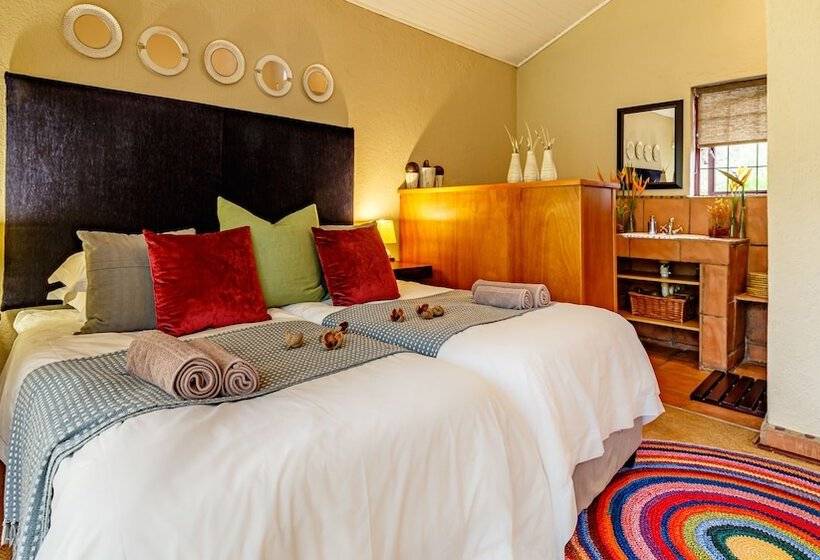 בית מלון כפרי Ulwazi Rock Lodge