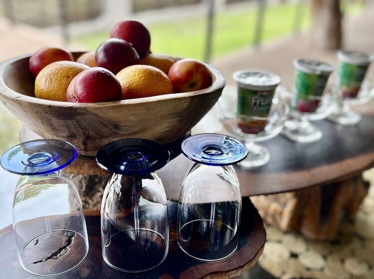 호텔 Wild Dog Guest Lodge