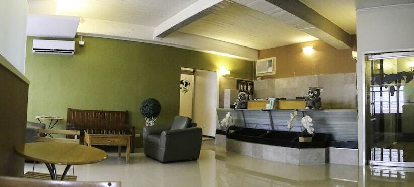 Quoalla Hotel Makati