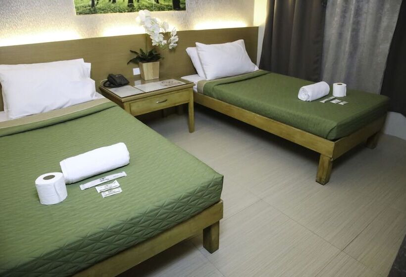 Quoalla Hotel Makati