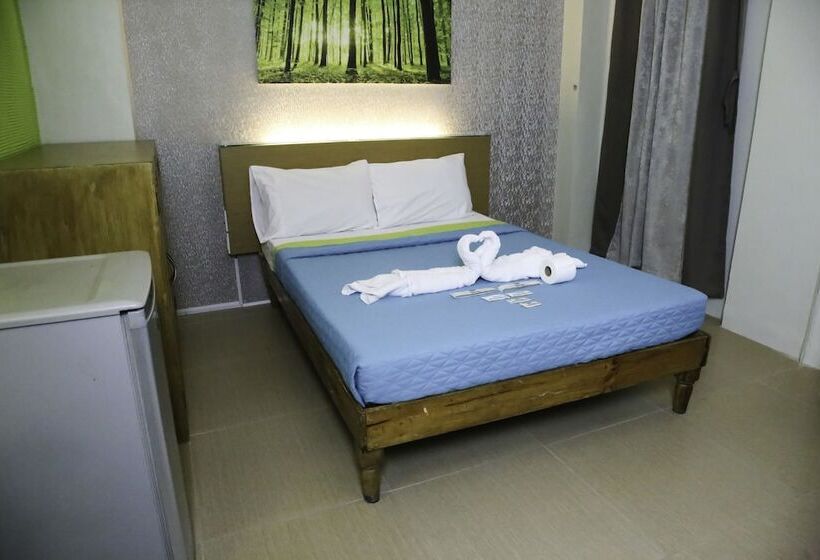 Quoalla Hotel Makati