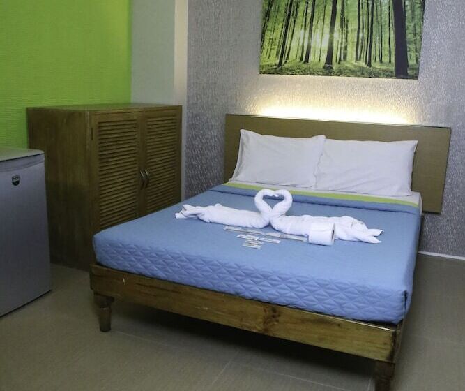 Quoalla Hotel Makati