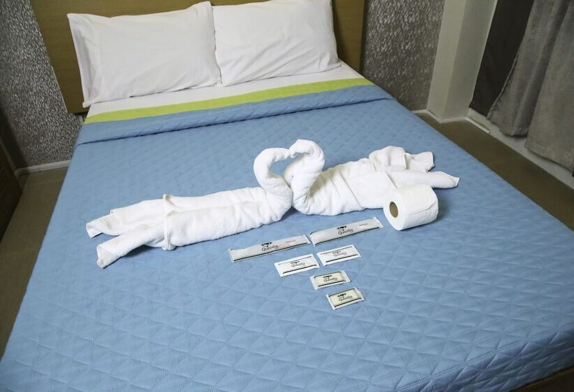 Quoalla Hotel Makati