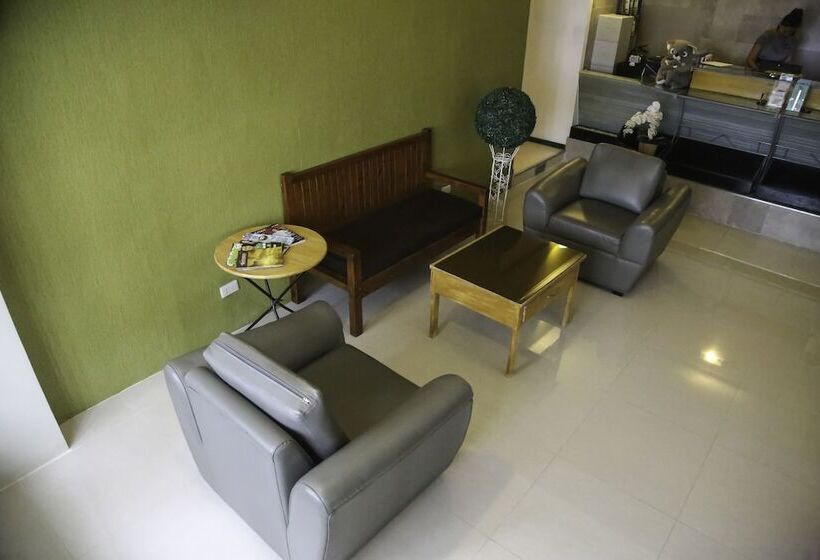 Quoalla Hotel Makati