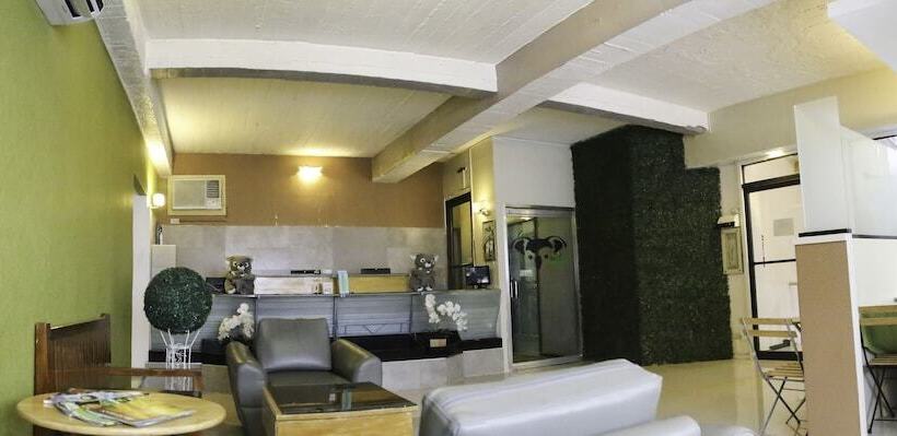 Quoalla Hotel Makati