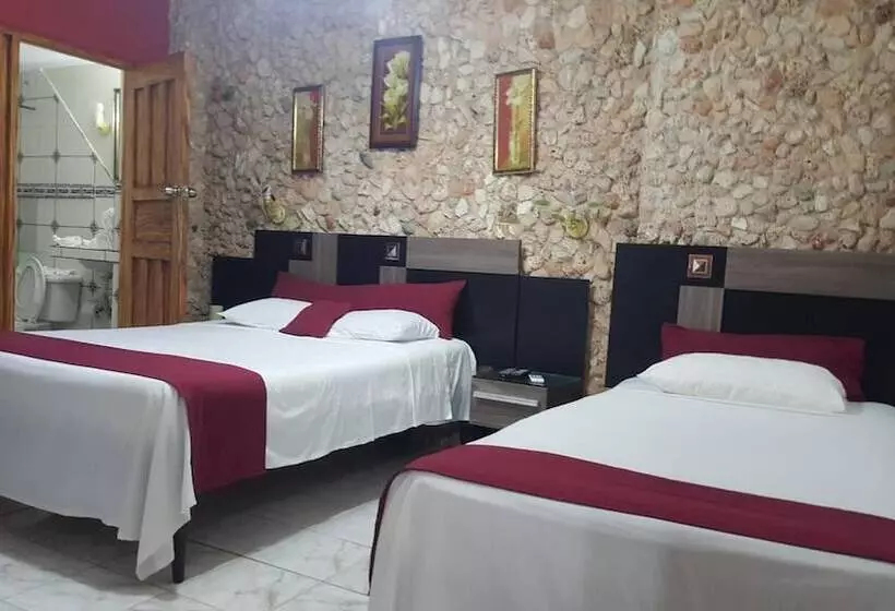 Retkeilymaja Villa Maria Del Carmen