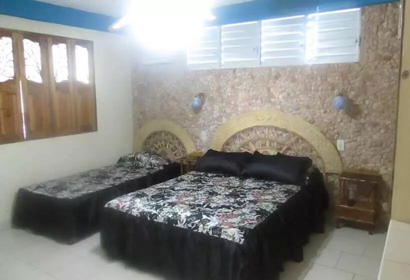 Retkeilymaja Villa Maria Del Carmen