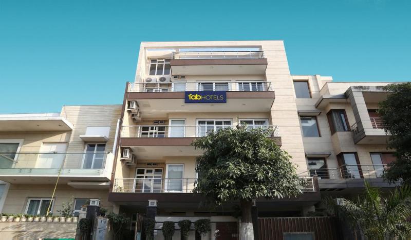 Fabhotel Daffodils Ii