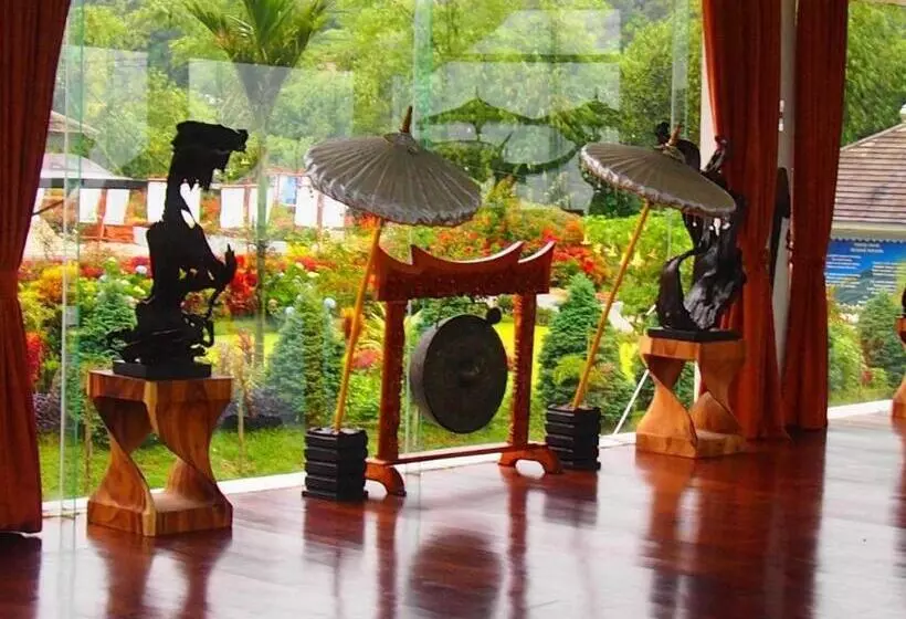 ホテル Aie Angek Cottage