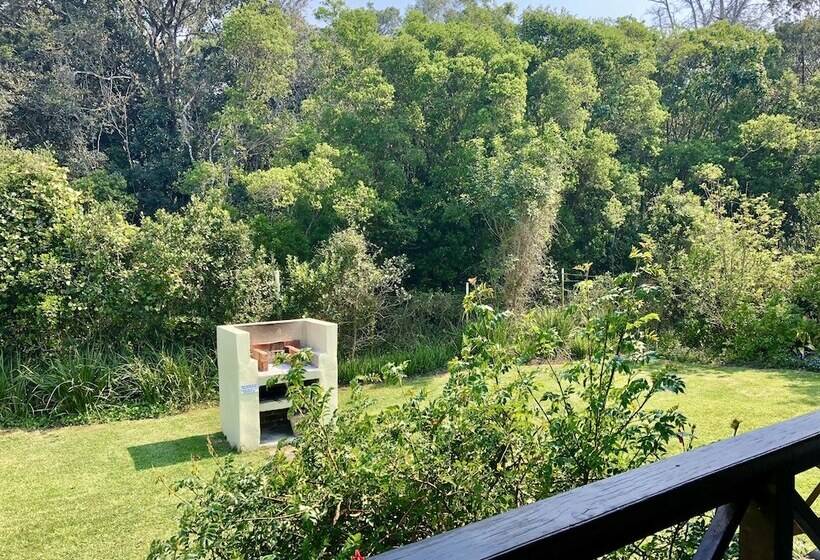 בית מלון כפרי Forest Edge