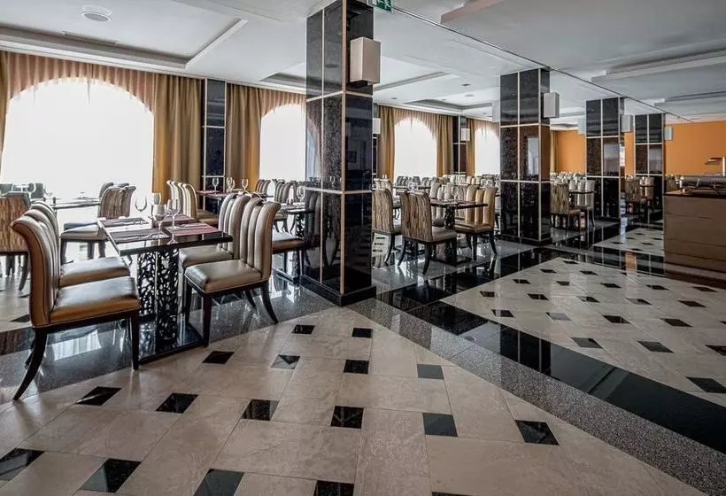 هتل Ibis Styles Iu Namibe