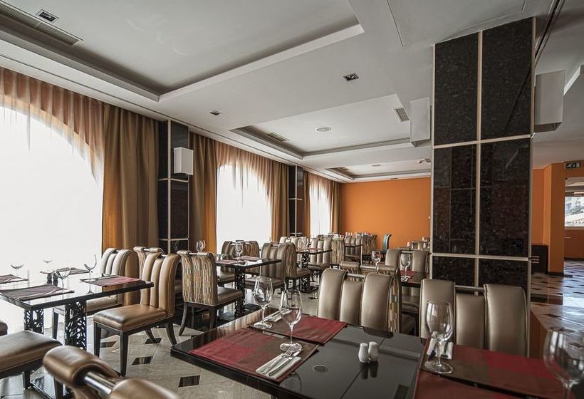 酒店 Ibis Styles Iu Namibe