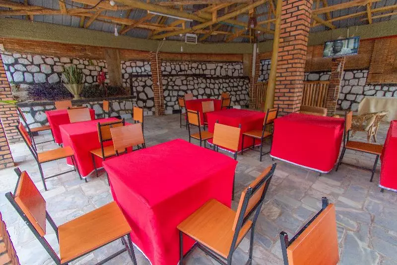 هتل Kings Hospitality Centre