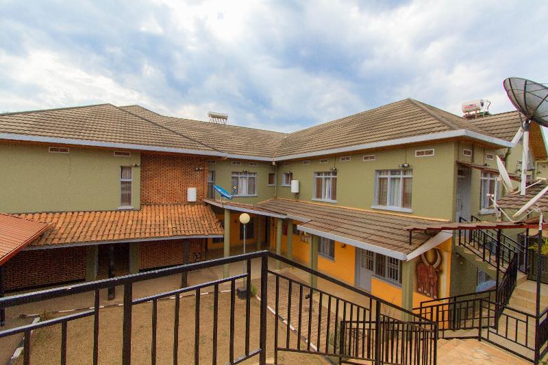 هتل Kings Hospitality Centre