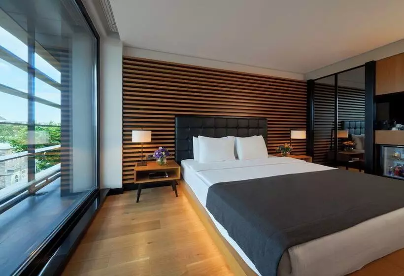 Metropolitan Hotels Bosphorus   Special Category