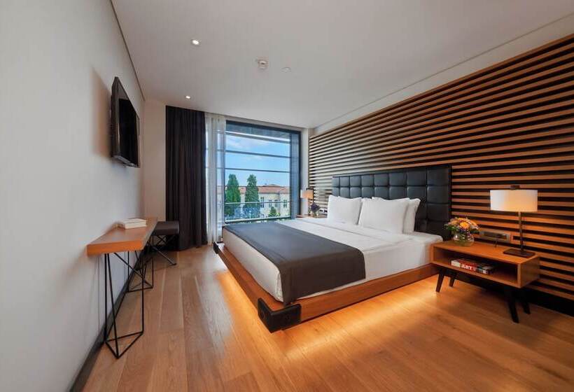 Metropolitan Hotels Bosphorus Special Category