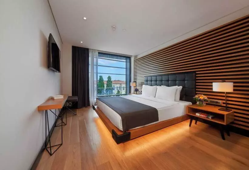 Metropolitan Hotels Bosphorus   Special Category