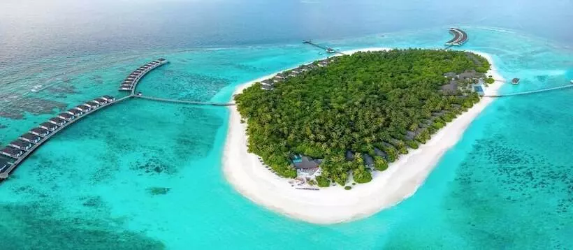 هتل Robinson Noonu  All Inclusive