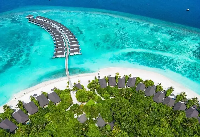 هتل Robinson Noonu  All Inclusive