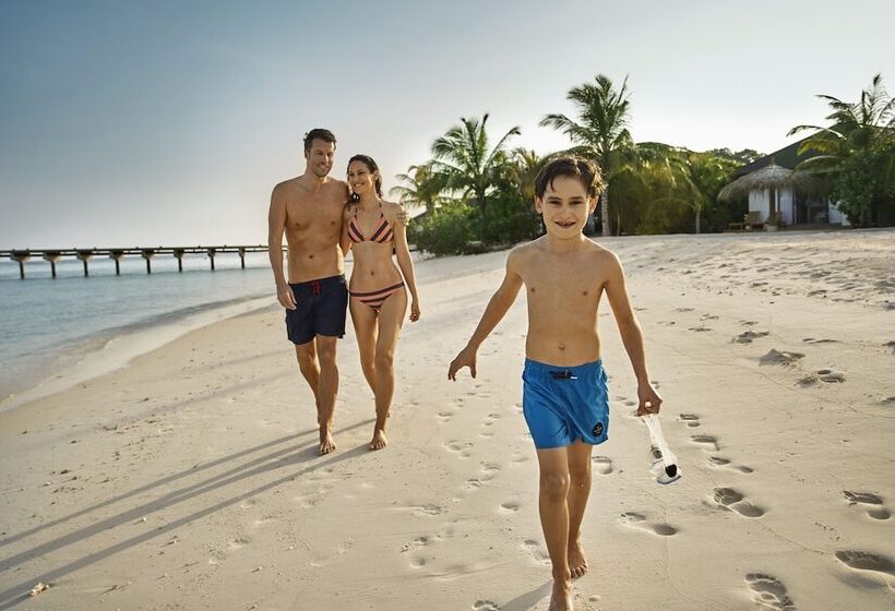 هتل Robinson Noonu  All Inclusive