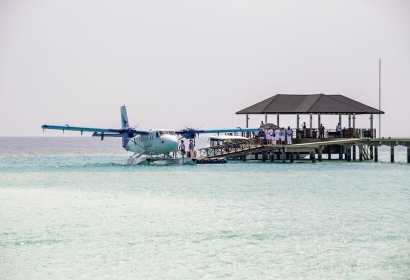 هتل Robinson Noonu  All Inclusive