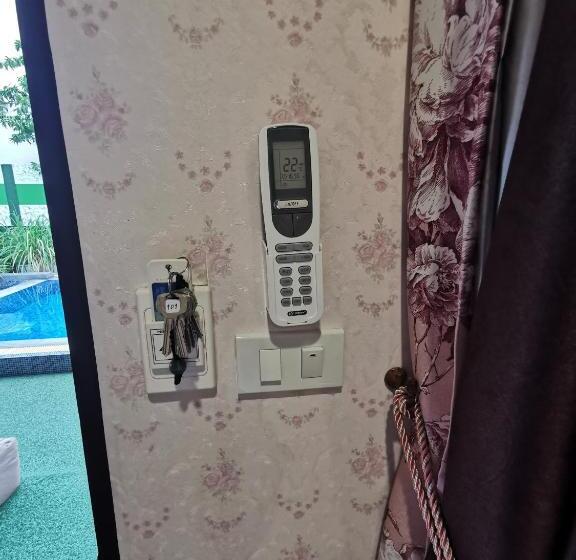 בית מלון כפרי Platinum Resort