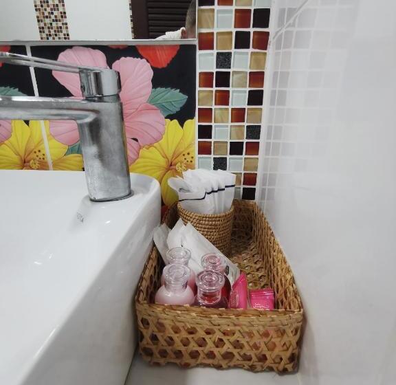 בית מלון כפרי Platinum Resort