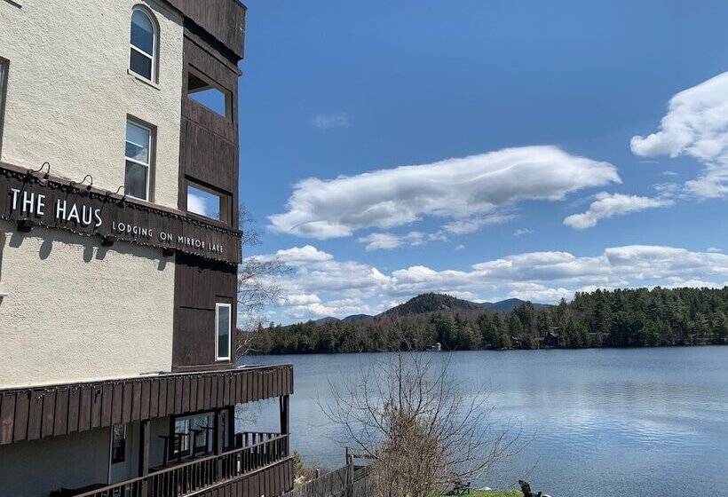 Отель The Haus On Mirror Lake
