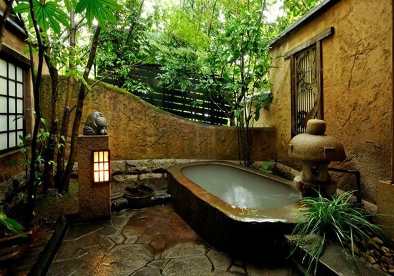 فندق Tsumikusa No Yado Komatsu Ryokan