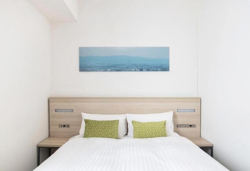 هتل Vessel Inn Shinsaibashi