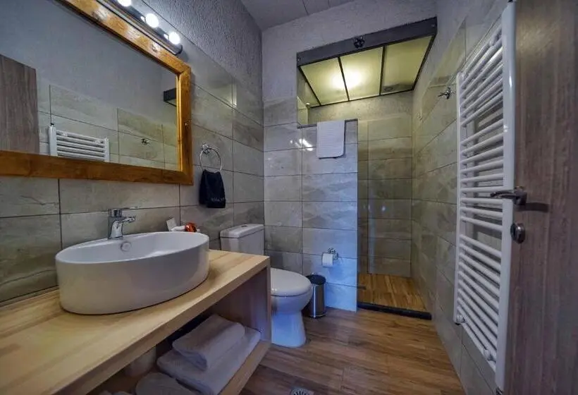 ペンション Livadi Suites