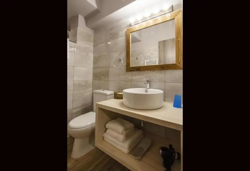 ペンション Livadi Suites