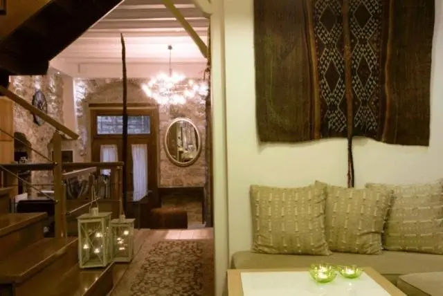 ペンション Guesthouse Theonimfi