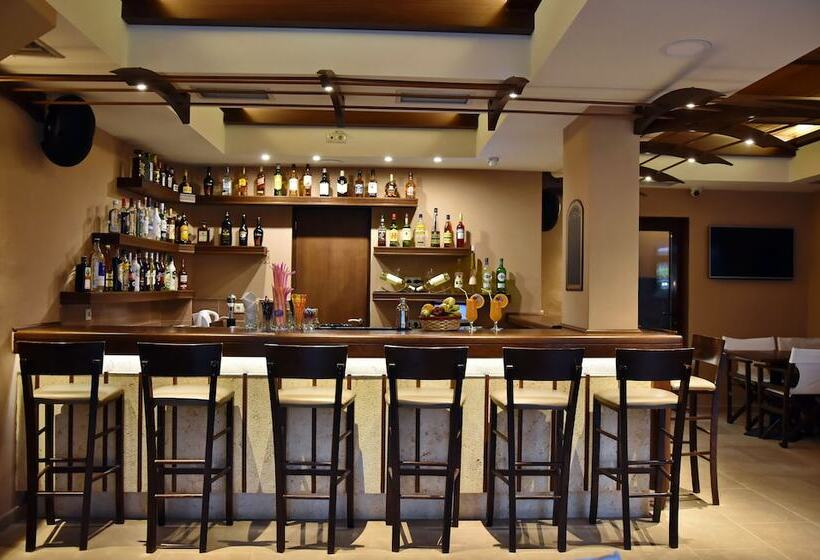 בית מלון כפרי 24 Seven Boutique