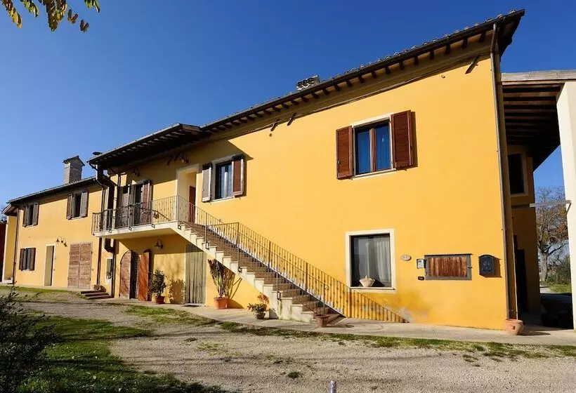 ホテル Agriturismo Stovali Da Lustrinu