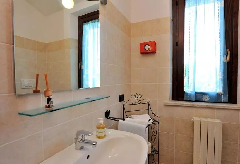 ホテル Agriturismo Stovali Da Lustrinu