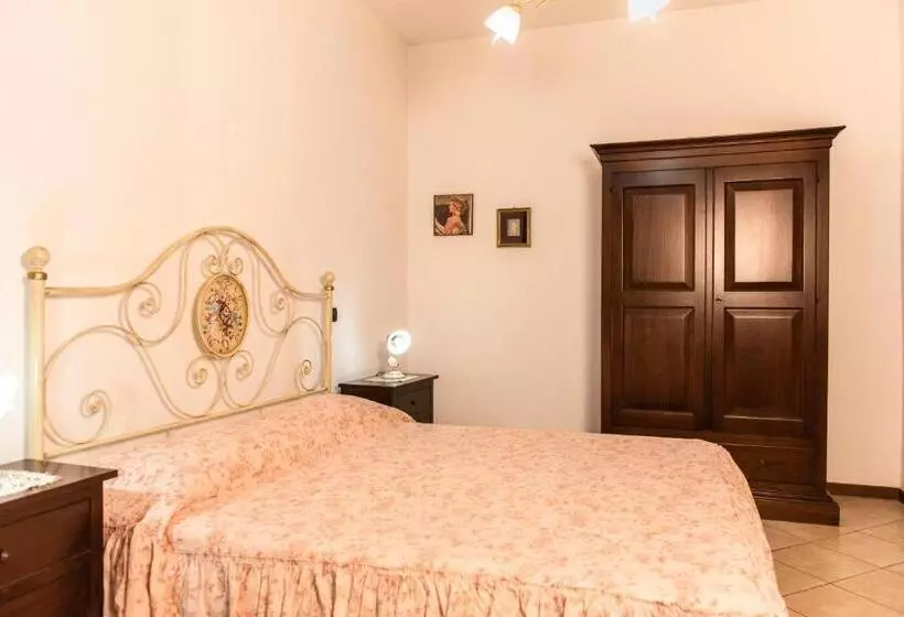 ホテル Agriturismo Stovali Da Lustrinu