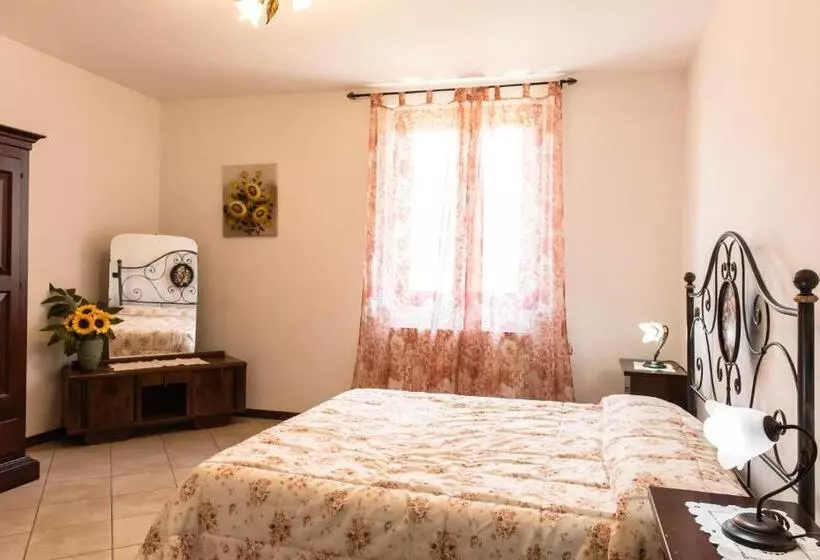 ホテル Agriturismo Stovali Da Lustrinu