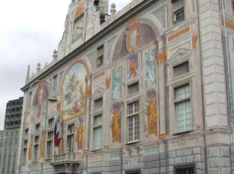 هتل Albergo Parigi