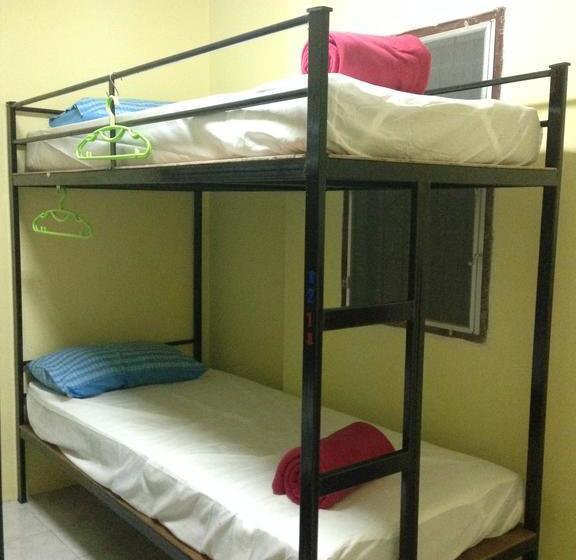 בית מלון כפרי Bed Khaolak Hostel