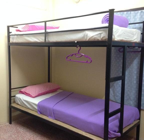 בית מלון כפרי Bed Khaolak Hostel