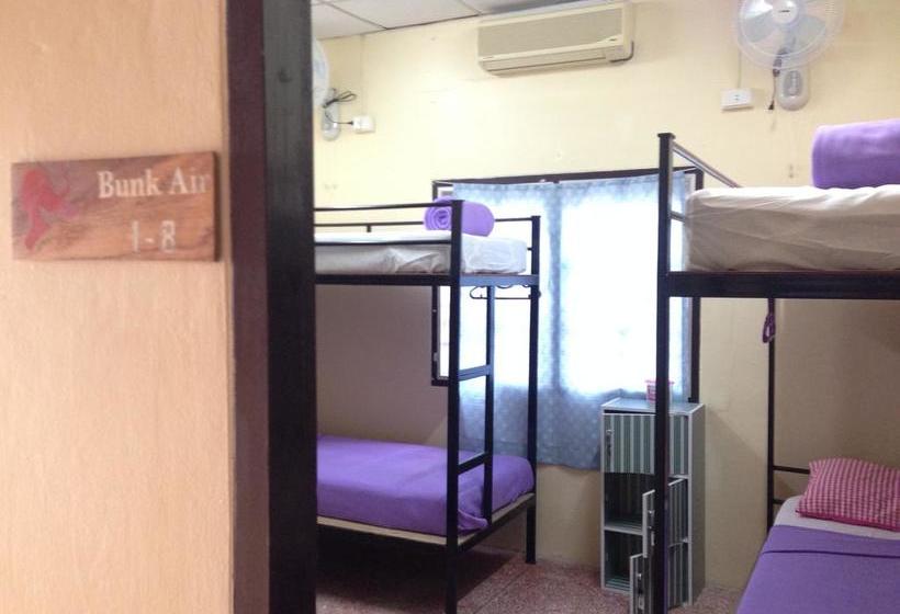 בית מלון כפרי Bed Khaolak Hostel