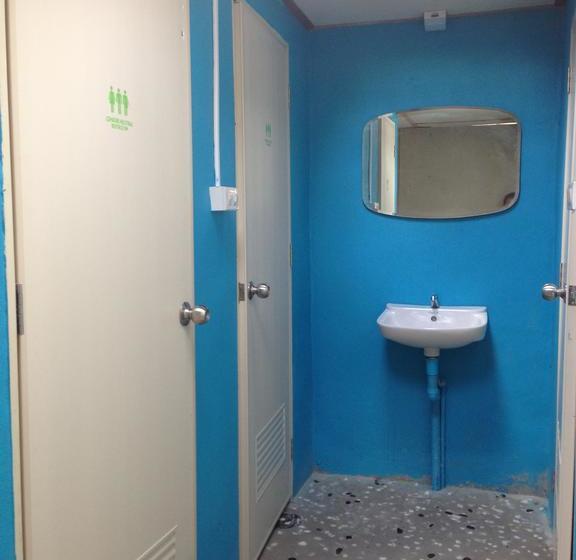 בית מלון כפרי Bed Khaolak Hostel